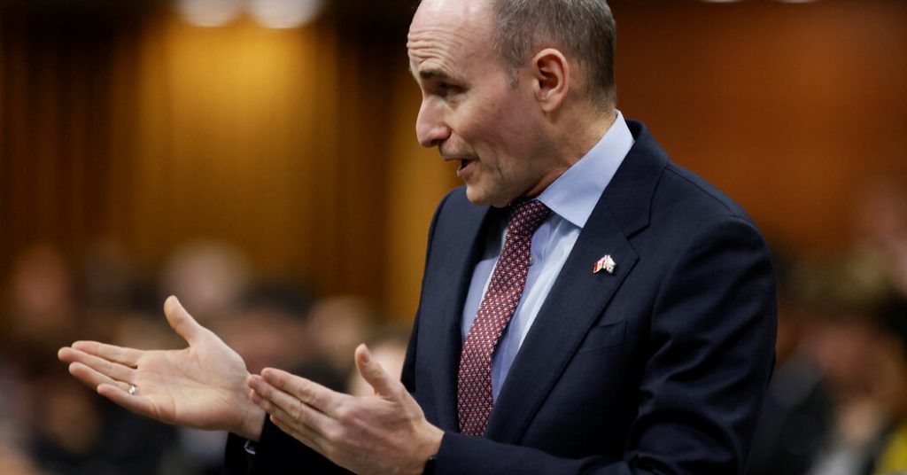 The Government’s Struggles With Outsourcing Software Development