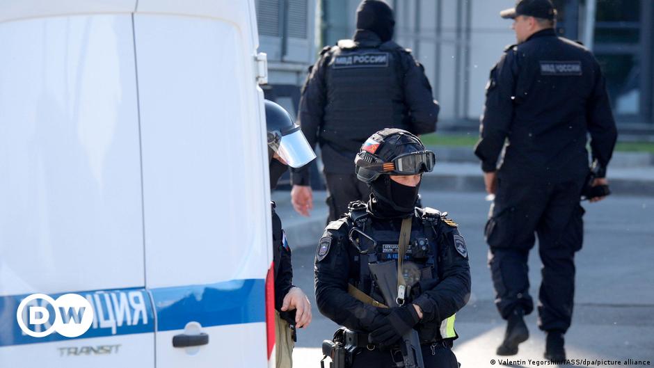 Russia says it thwarted planned attack on synagogue – DW – 03/07/2024