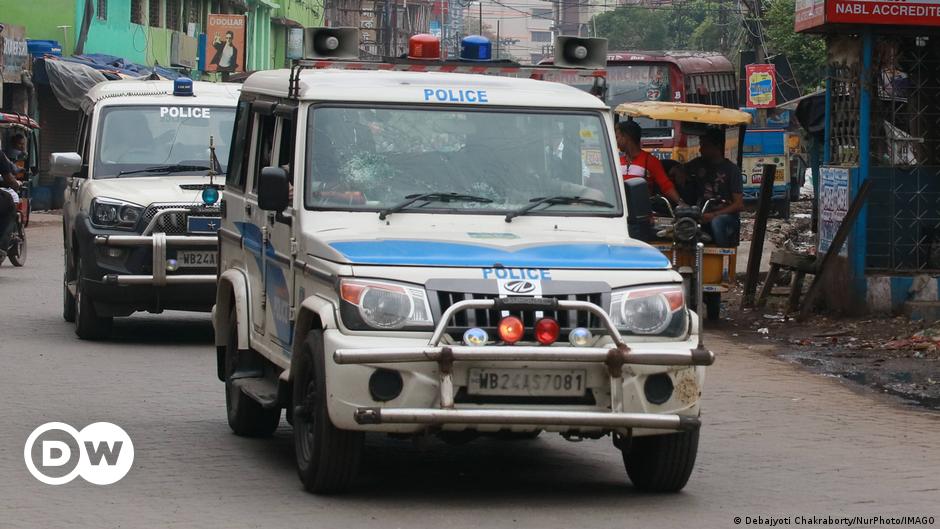 Indian police hunt for suspects after tourist gang raped – DW – 03/04/2024