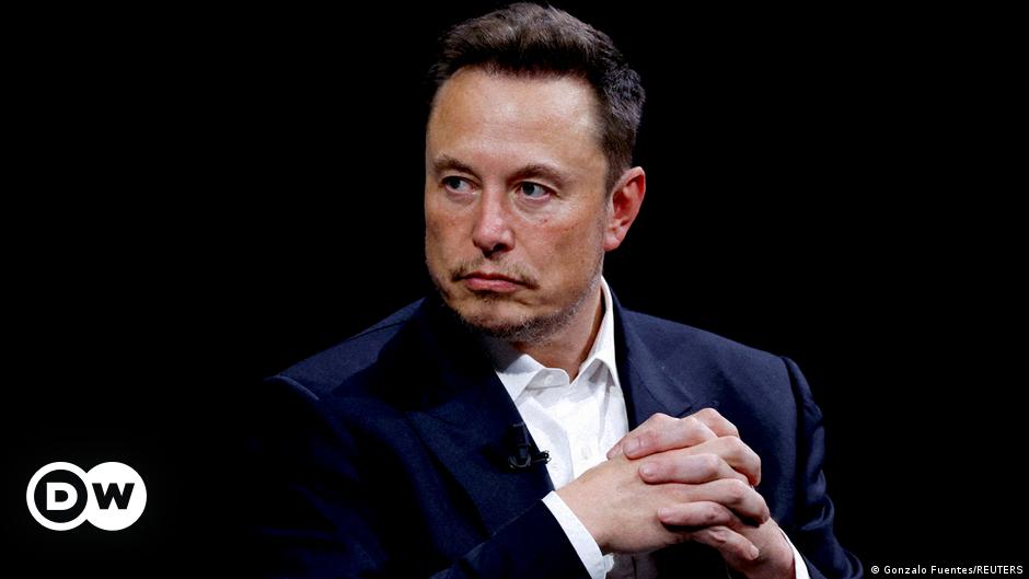 Elon Musk sued by former Twitter execs over severance – DW – 03/04/2024