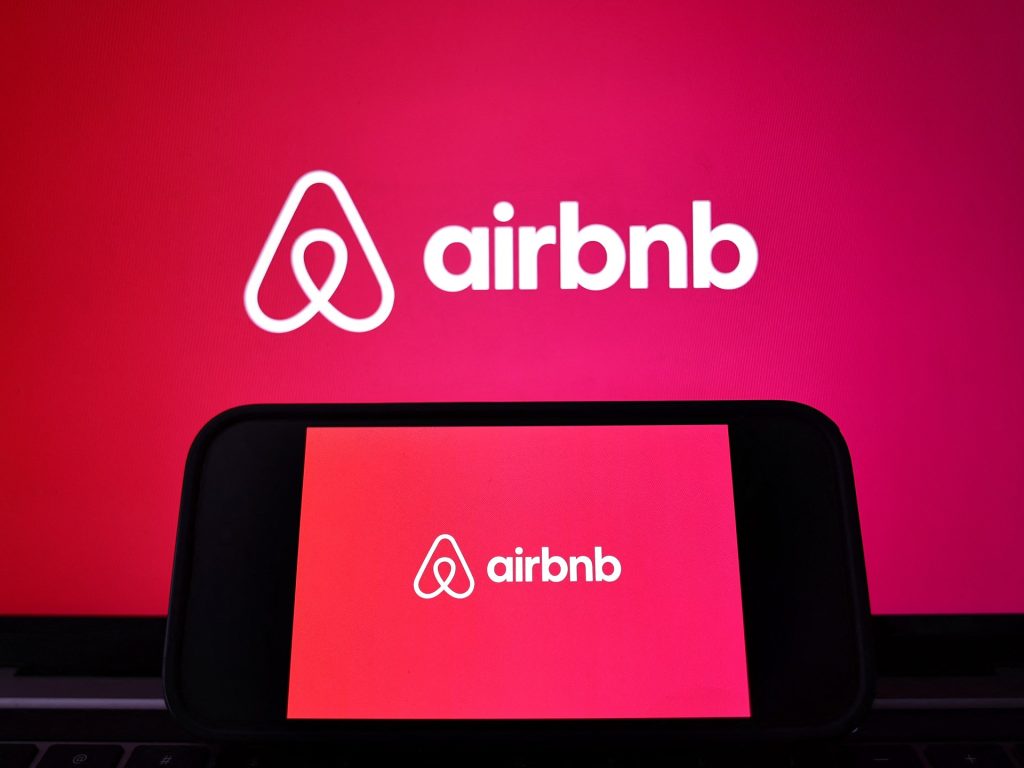Airbnb bans use of indoor security cameras amid privacy concerns | Business and Economy