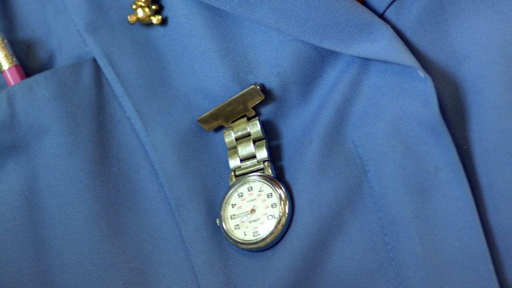 Record number of NHS nurses fleeing UK to work abroad for ‘better pay and working conditions’