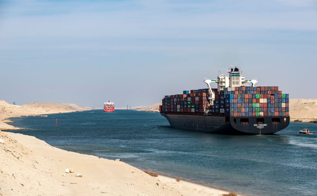 Egypt is considering digging a new “Suez Canal” – Al-Rashid Satellite Channel