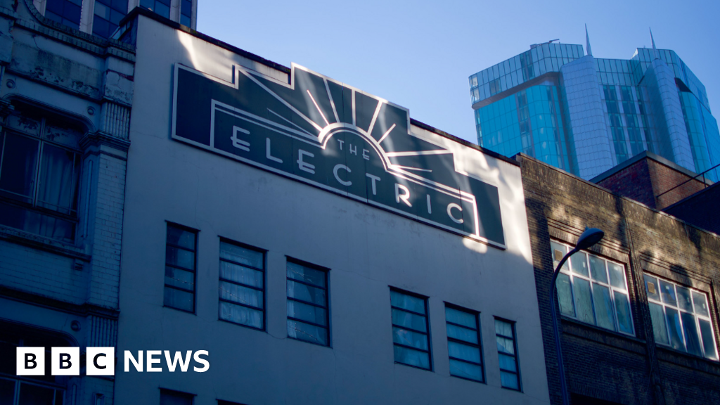 Electric Cinema: Huge show of support as UK’s oldest cinema closes