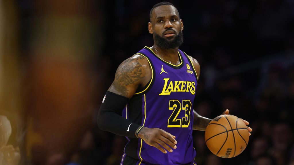 LeBron James becomes first player in NBA history to score 40,000 points