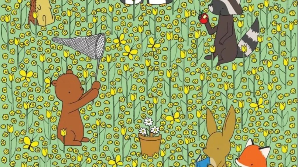 Everyone can see the animals in the garden – but you have 20/20 vision if you can spot hidden bee in under ten seconds