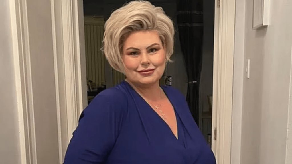 I paid £17k and flew to Turkey for weight loss op but left with a red raw gaping hole that kept ‘popping’ open