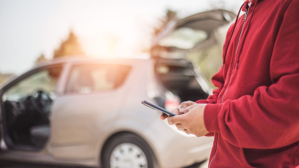 ‘Concerning’ rise in insurance costs for young automatic-only drivers | UK News