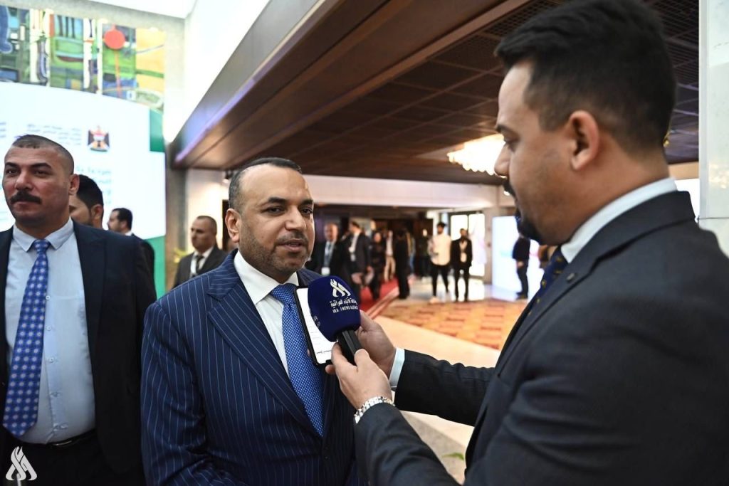 The Minister of Labor announces the launch of inspection campaigns to implement the security law in all projects