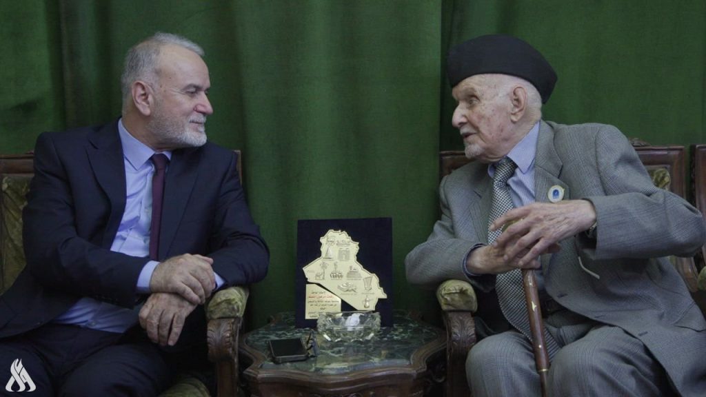 He lit his 95th candle.. The Governor of Baghdad discusses with Al-Saffar enriching heritage and libraries with knowledge publications