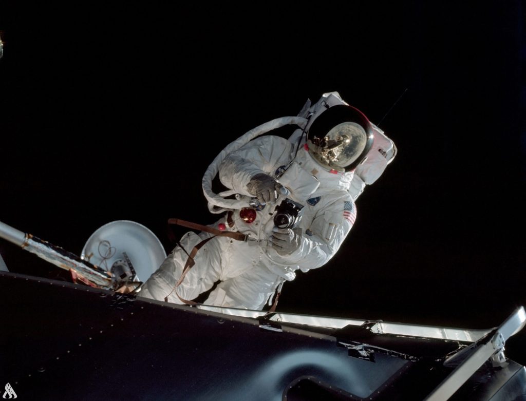 Medical studies to determine the effects of space flights on eye health