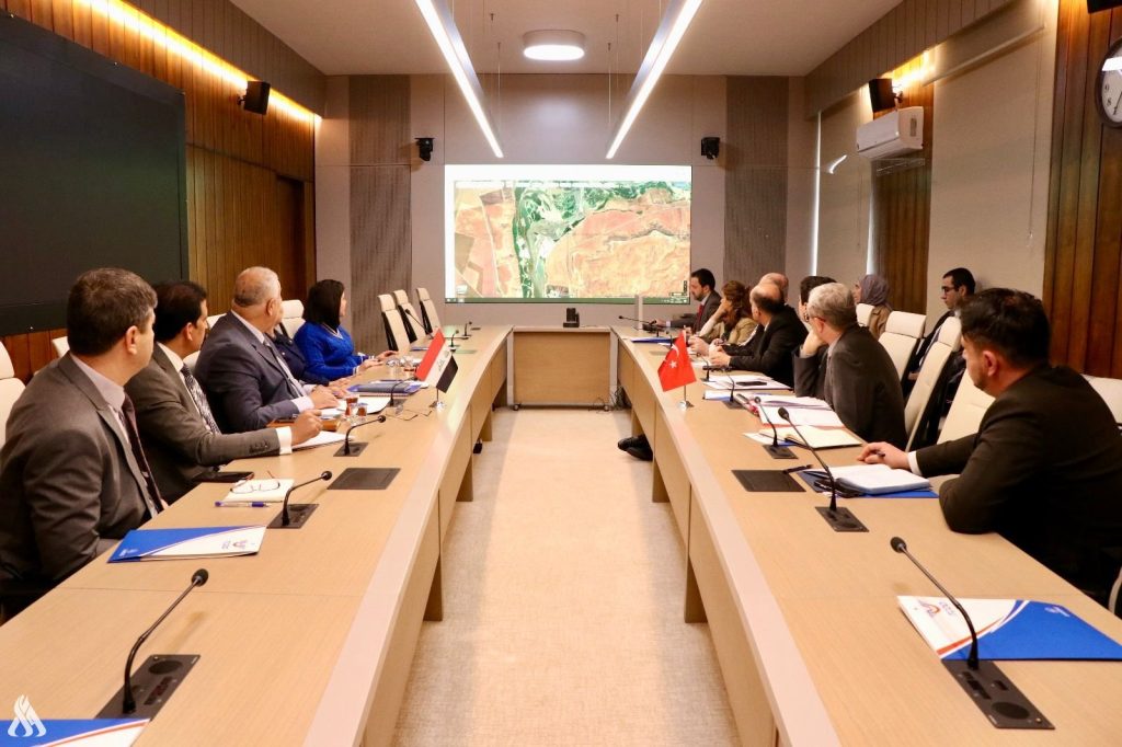 An Iraqi-Turkish meeting on the development road project » Iraqi News Agency