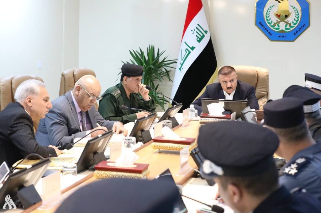 The Minister of Interior discusses developing work at vehicle registration sites and eliminating traffic jams