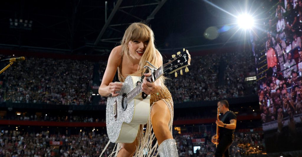 Taylor Swift’s ‘Poets’ Ties Her Record for Most Weeks at No. 1