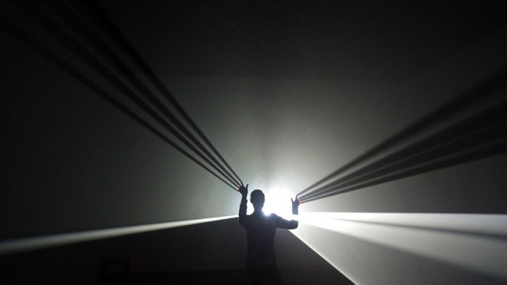 Anthony McCall lights up London's Tate Modern