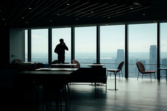 People Are Feeling Stuck in Their Jobs. Bosses Are Starting to Worry.