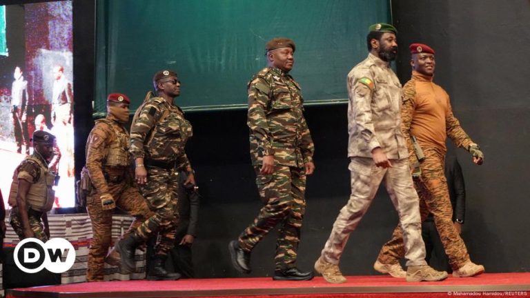 one year after coup, junta remains vague on future – DW – 07/25/2024