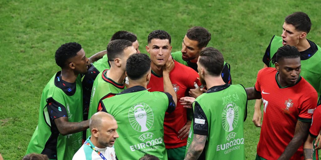 Cristiano Ronaldo can’t stay angry about dying light forever