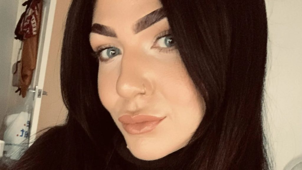 Busy mum-of-three, 28, thought she’d simply ‘overdone it with the spring cleaning’ – then was paralysed in a 10-day coma