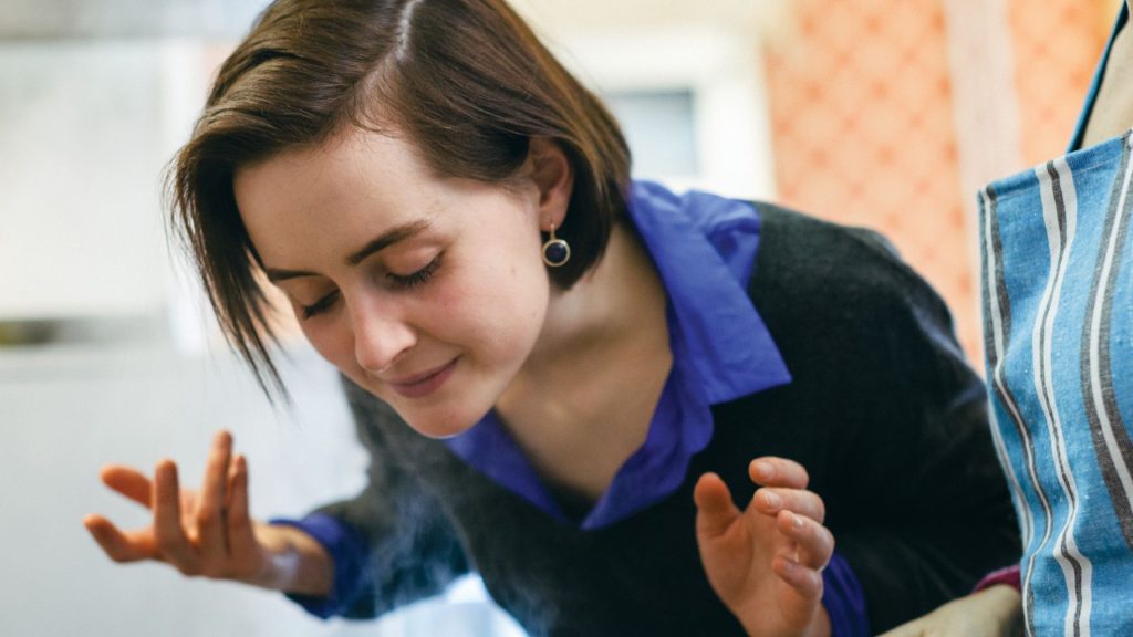 Smells of popular breakfast item boost brain power and make us happy, say boffins