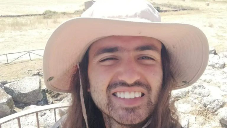 Mum of Brit, 25, who vanished on walk in Sardinia flies out to find missing son after Italian cops call off hunt – The Sun