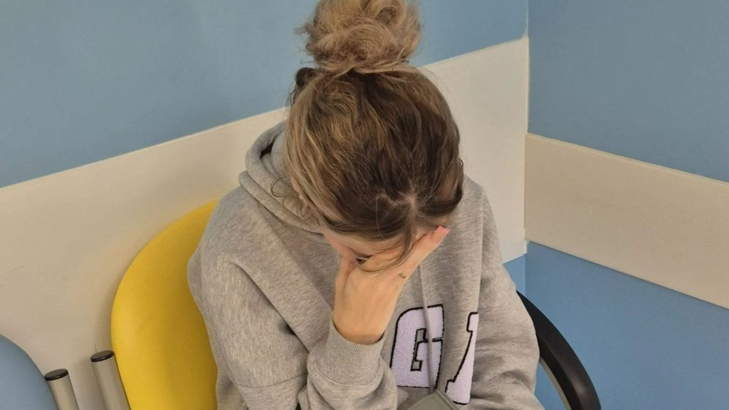 Teen’s ‘trapped wind’ turns out to be burst ‘air blister’ in her lung from vaping equivalent of 50 cigarettes a day