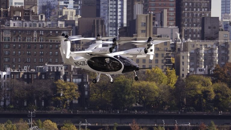 Flying hydrogen ‘air taxi’ makes record 523-mile trip with fuel to spare and cuts hour-long NYC journey to seven minutes