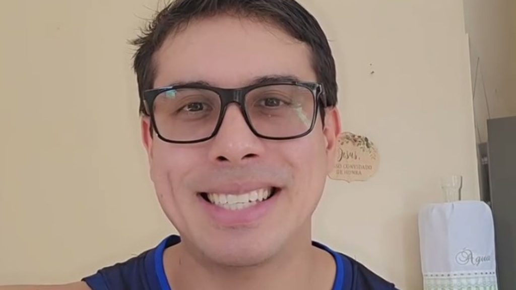 Singer dies after being electrocuted during performance in Brazil | World News