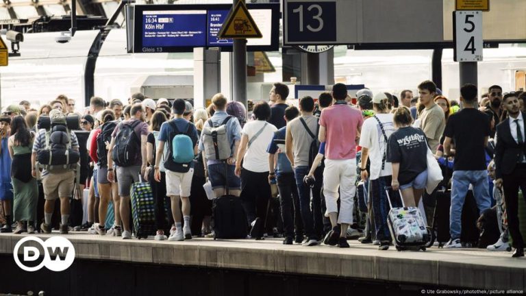 German minister wants DB to make cuts and trains run on time – DW – 09/03/2024