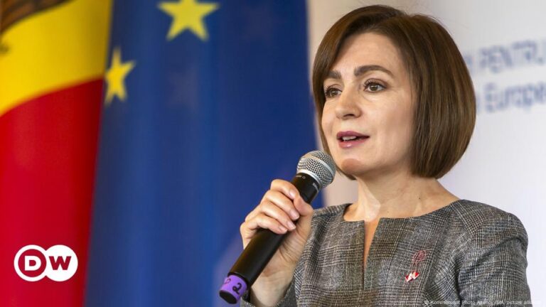 Moldova’s EU referendum beset by alleged Russian meddling – DW – 10/19/2024