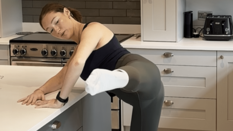 The free lower-body Barre workout loved by A-listers that you can do in the kitchen