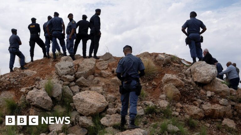 South Africa police vow to arrest illegal miners at Stilfontein