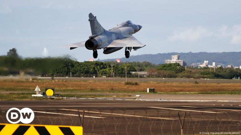 Dozens of more Chinese aircraft, vessels detected – DW – 12/11/2024