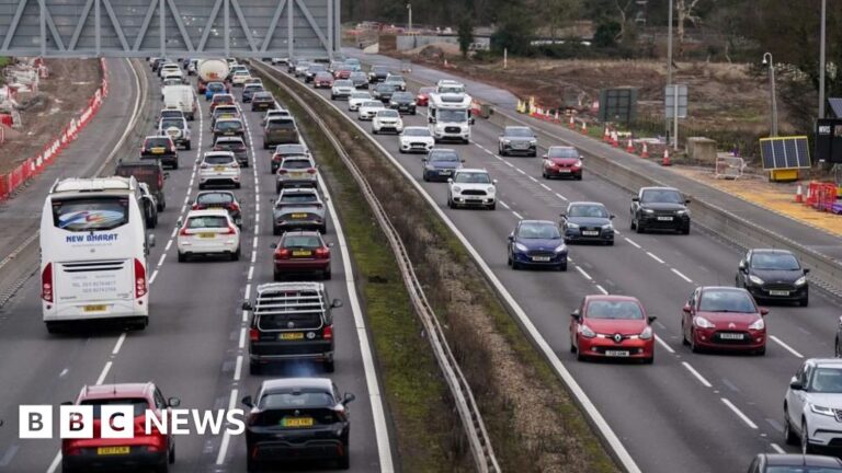 Yellow weather warnings for wind amid Christmas getaway