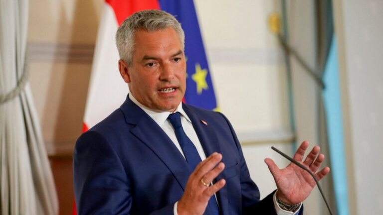 Austrian president to meet with right-wing Freedom Party after failed coalition attempts