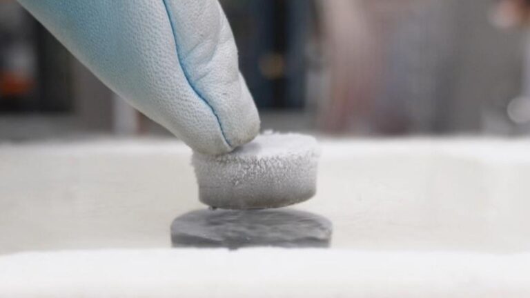 The wonder material which could hold the key to near-limitless energy | Science, Climate & Tech News