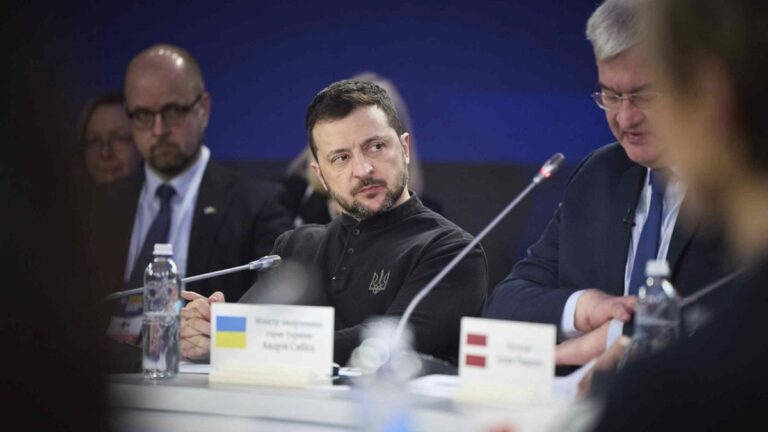 Ukraine to insist on special tribunal as part of peace talks, Zelenskyy says