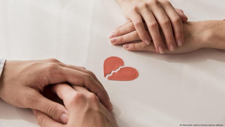 Psychologists uncover why you get ‘the ick’ in relationships – DW – 02/20/2025