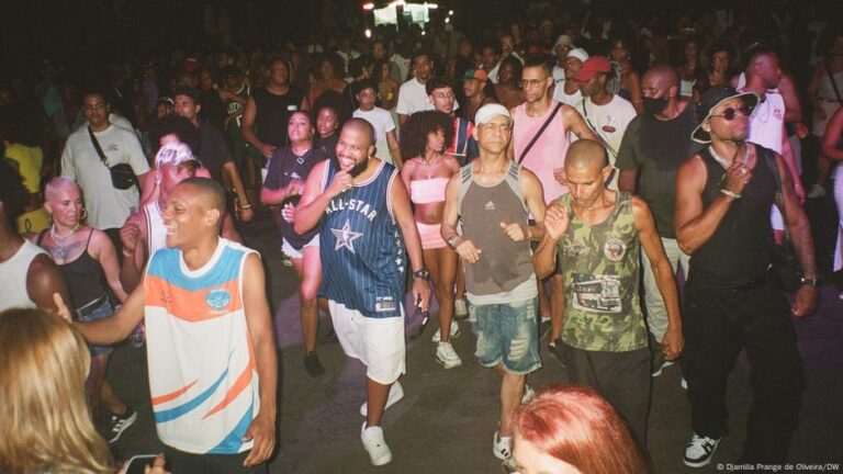 Inside Rio’s ‘Baile Charme’ parties – DW – 03/05/2025