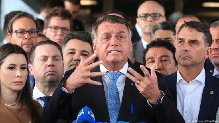 Brazil’s democracy is ‘inefficient’ but solid – DW – 04/08/2025