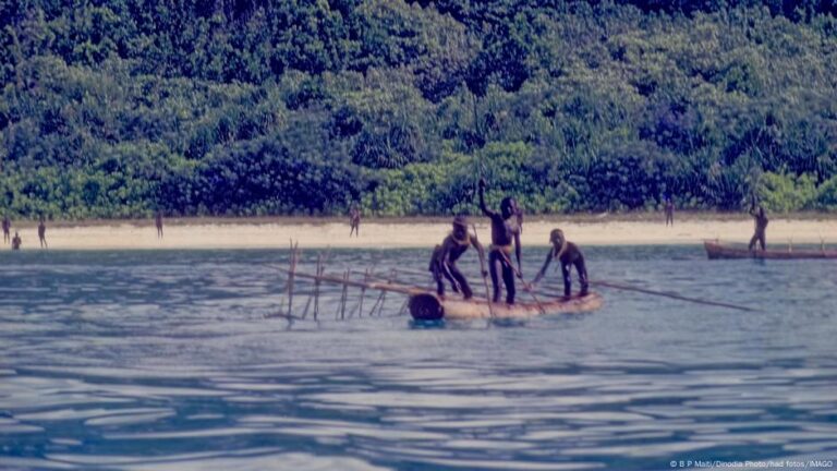 US tourist arrested for entering forbidden Indian island – DW – 04/05/2025