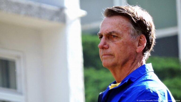 Jair Bolsonaro hospitalized after feeling ‘unwell’ – DW – 09/16/2025