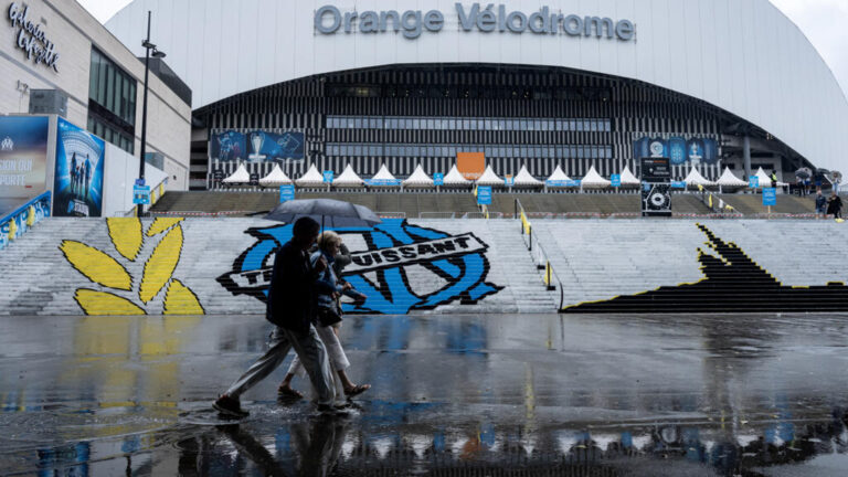 Ligue 1 clash between OM and PSG postponed due to severe weather