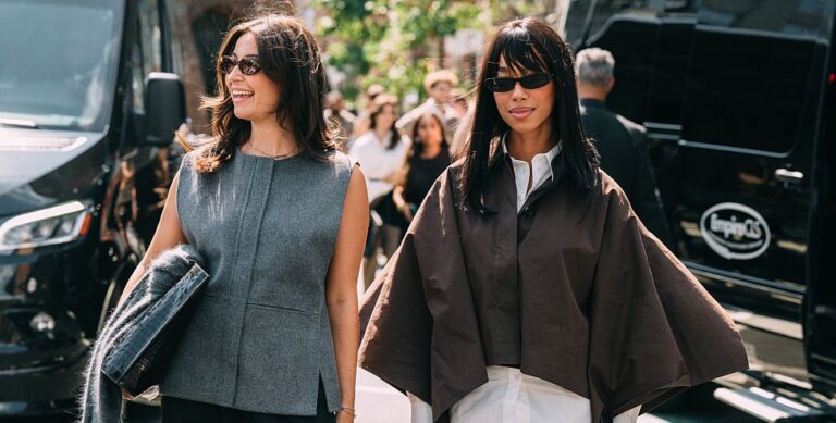 This versatile HEMA summit will help you out of many outfit crises