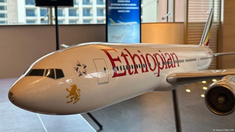 Struggling Boeing files huge Q3 losses on 777X delays – DW – 10/29/2025