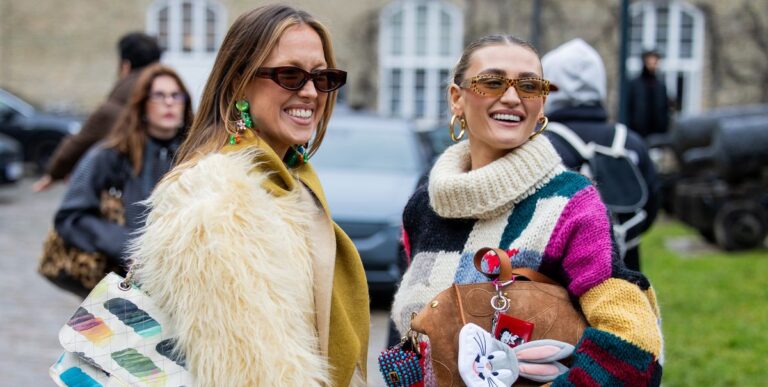 These are the most beautiful colorful accessories of the moment