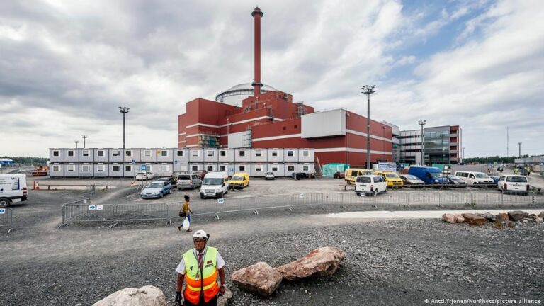 How nuclear power aims to wean Finland off Russian energy – DW – 11/12/2025