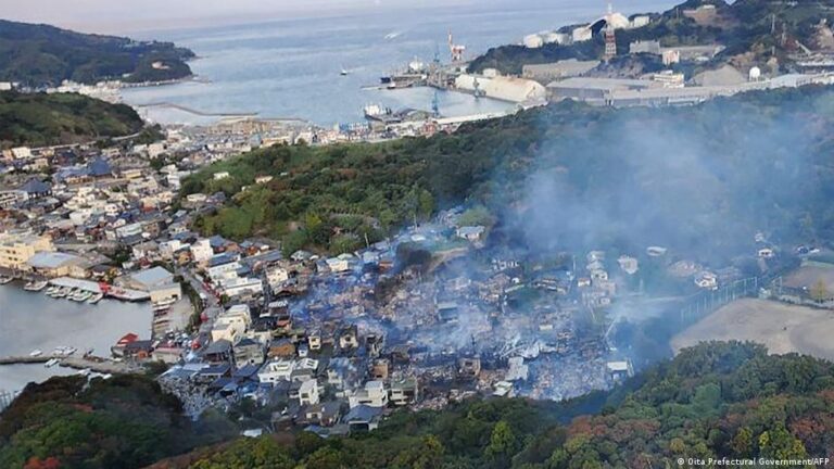 Fire forces 170 buildings to evacuate, one missing – DW – 11/19/2025