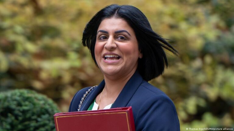 British government welcomes sharp dip in net migration – DW – 11/27/2025