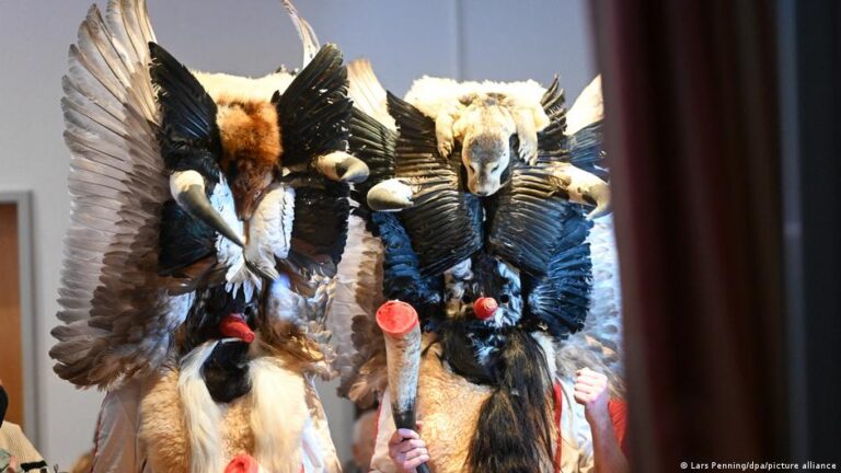 Spanking tradition ends on German island of Borkum – DW – 12/03/2025